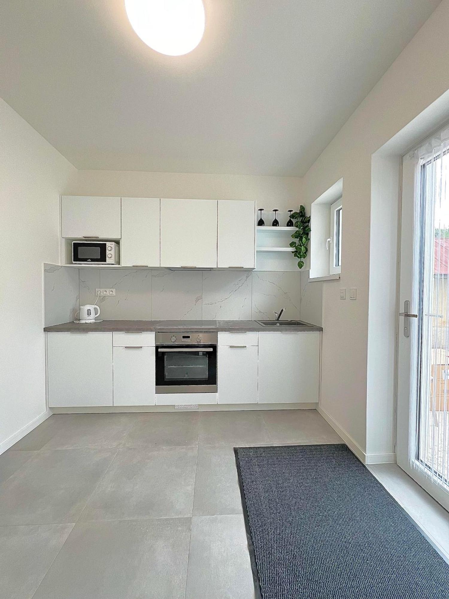 2 Moderne Apartmany 19 A 95 V Sukromi V Centre Mesta Turcianske Teplice Exterior photo
